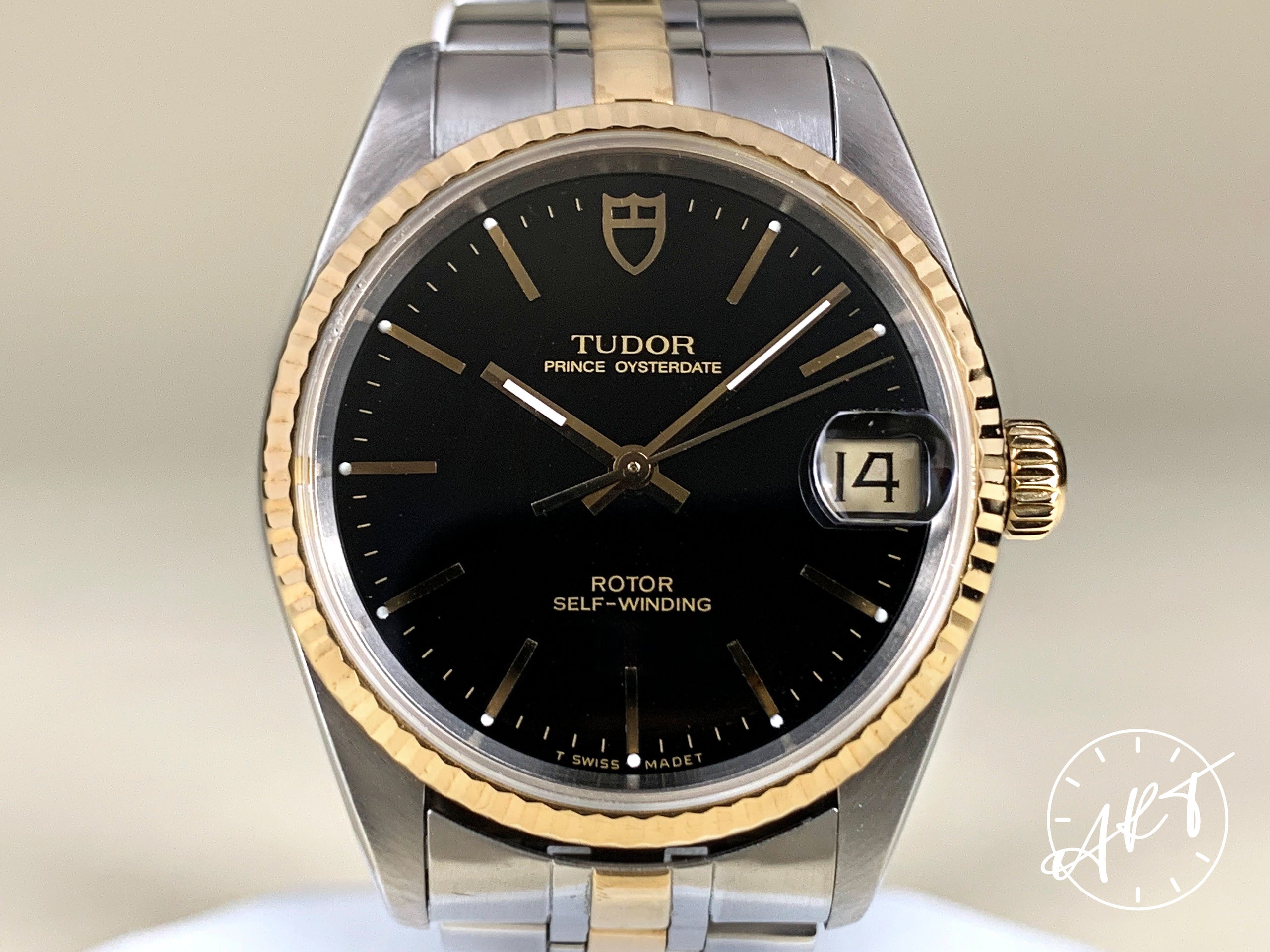 TMT Black And Gold Luxury Watch – Artistic Luxuries